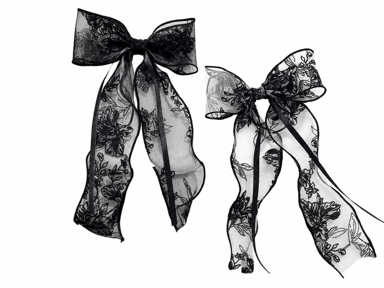 Velvet hair bow with a tail – stylish, special and suitable for today's styles
